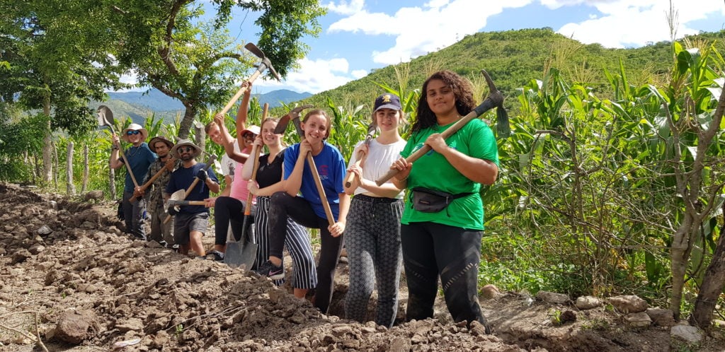 Photo of Global Medical Brigades volunteer Olivia Bates on a brigade with other volunteers Global Medical Brigades volunteer Olivia Bates