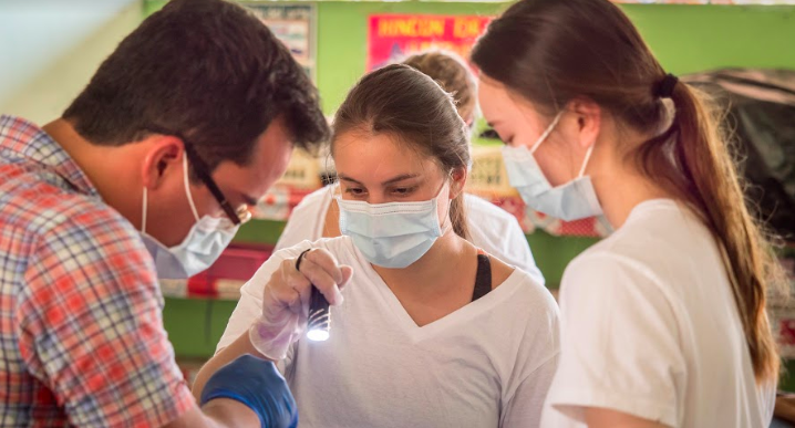 The 9 Best Extracurriculars for Medical School
